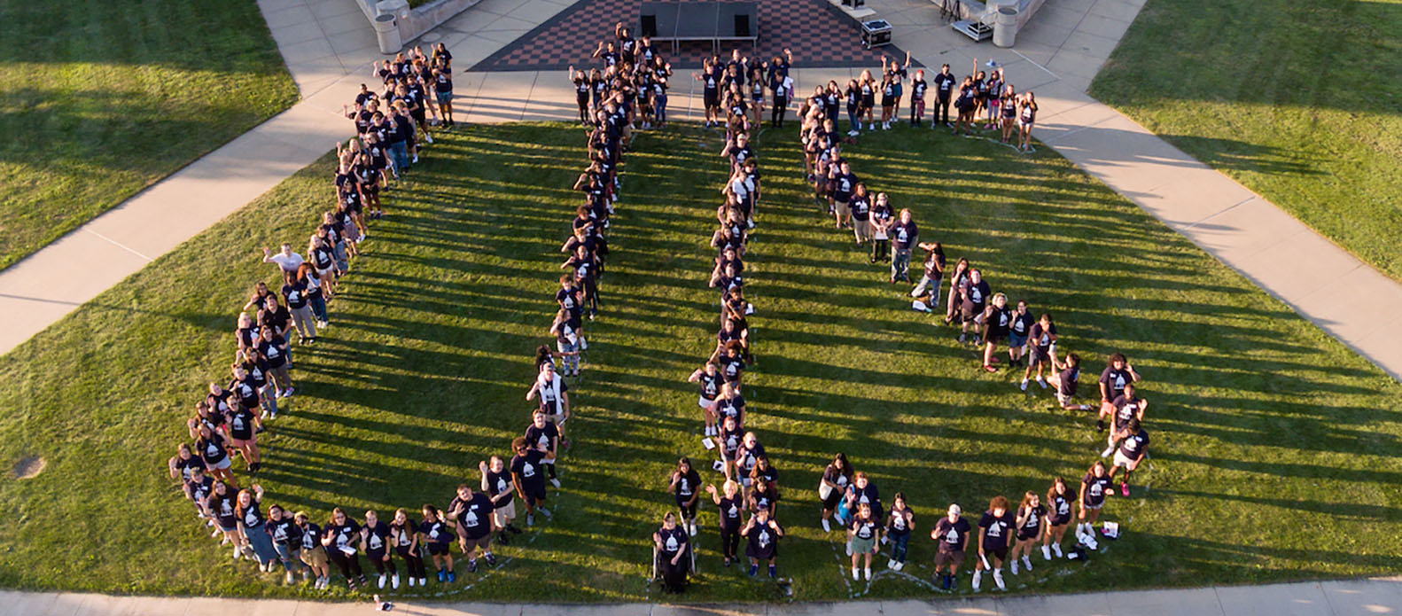 Class of 2026 moving into the residence halls