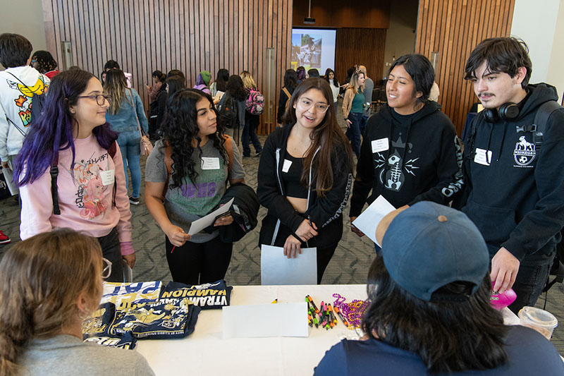 High School students visitng UIS