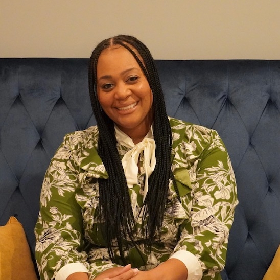 Essence Lee