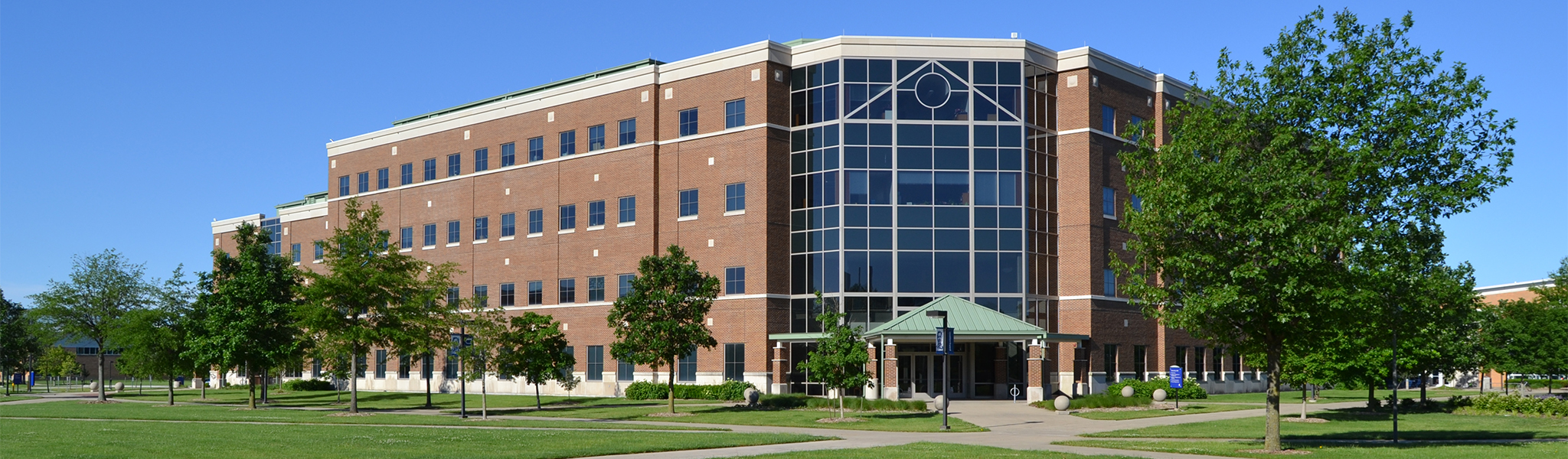 University Hall Building, UIS