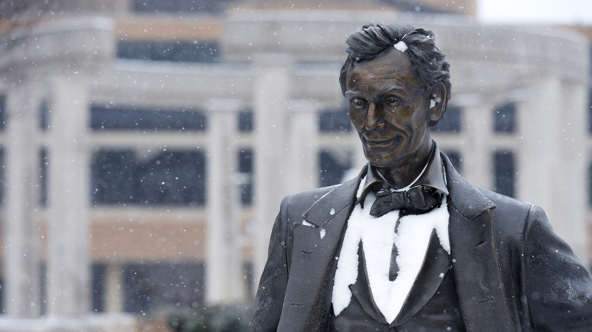 Lincoln Statue