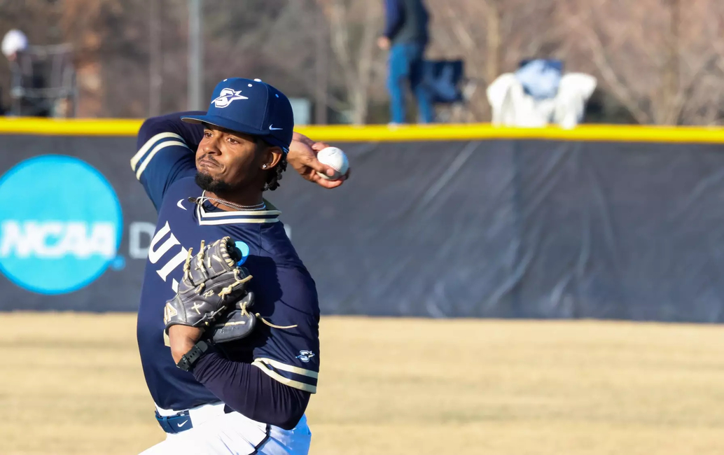 Kyle Tyler pitching