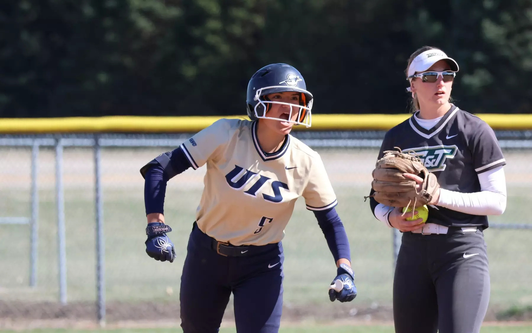 Sophie Rivera on-base celebration