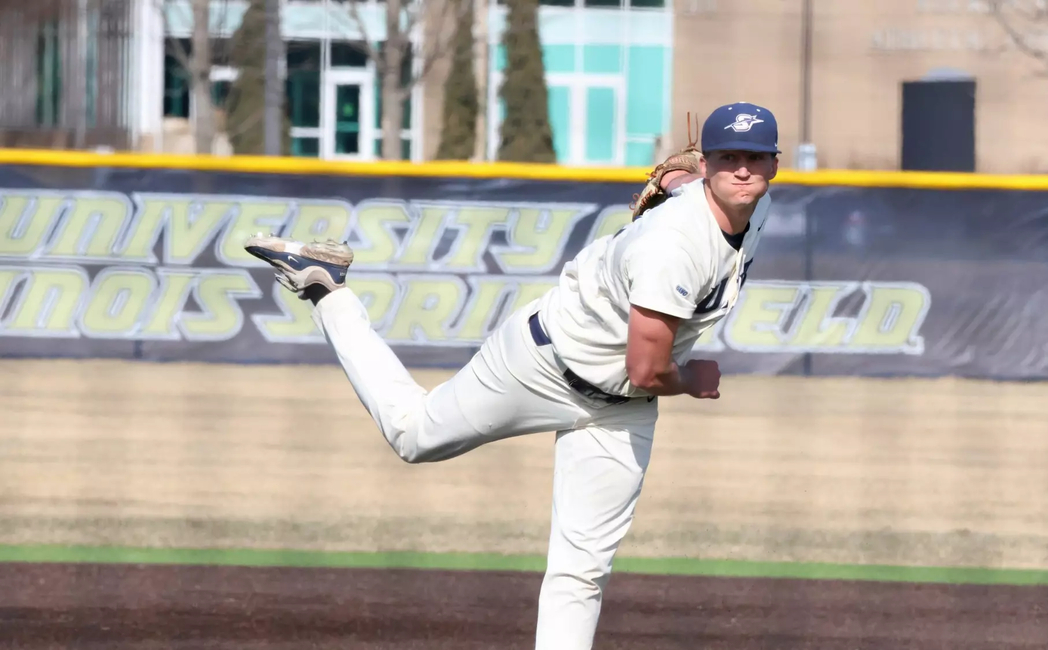 Adam Lindsey pitching