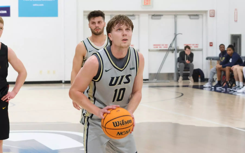 Nate Shockey shooting free throw