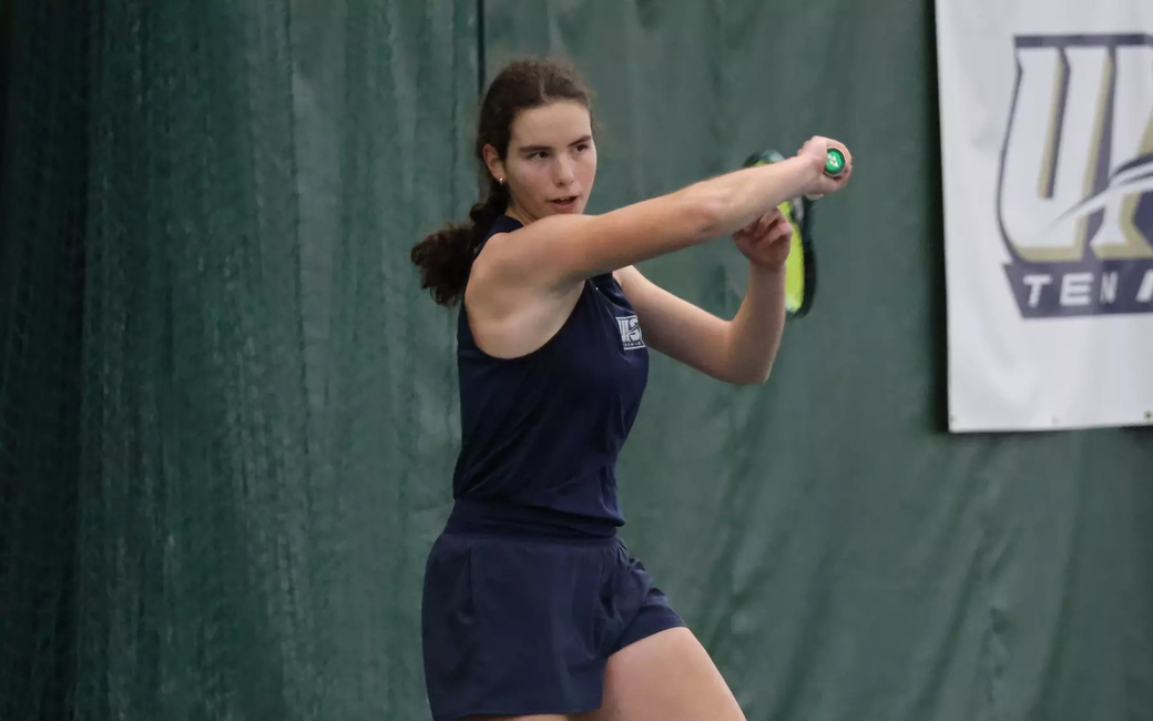 Ema Norma Bordean playing tennis