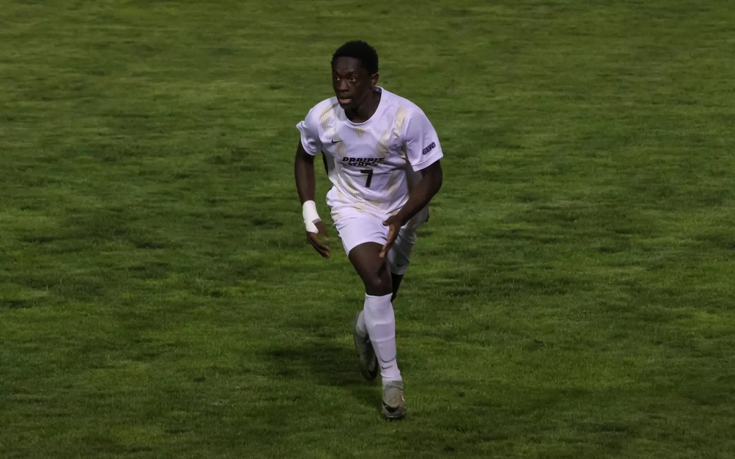 Mahomet Doucoure playing soccer