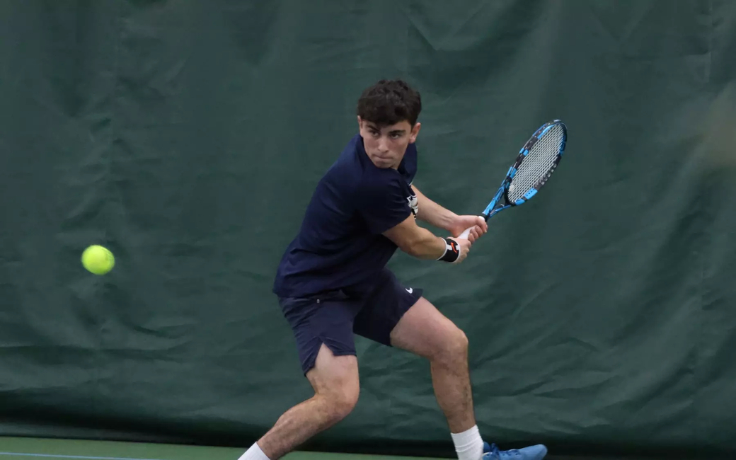 Pablo Herrera playing tennis