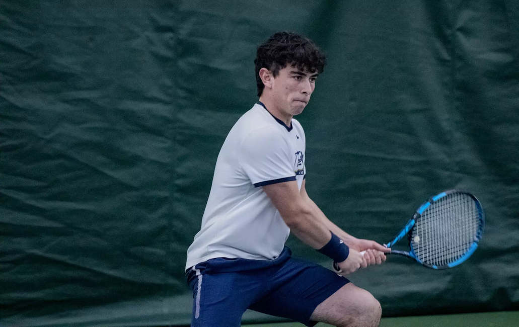 Pablo Herrera playing tennis