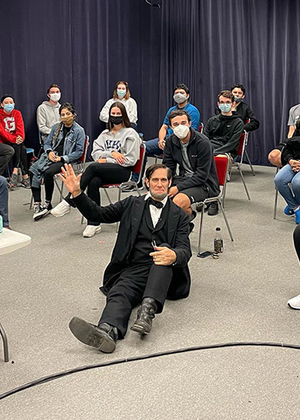 Students and Abraham Lincoln presenter Randy Duncan at an event held Oct. 16 at UIS.