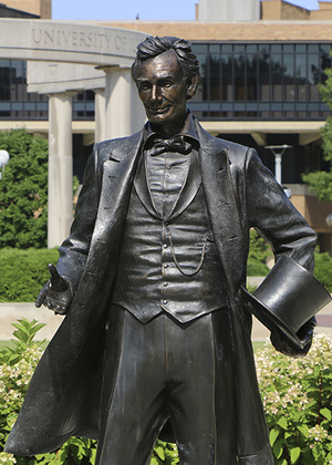 Lincoln Statue