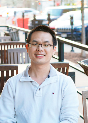 Assistant Professor Xiang Huang from the University of Illinois Computer Science and Technology