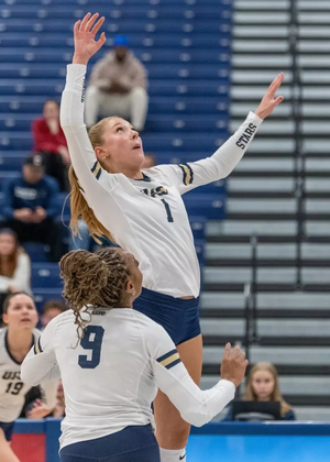 Madeline Mendelblatt #1. Volleyball vs. Upper Iowa University Friday, November 7, 2025.