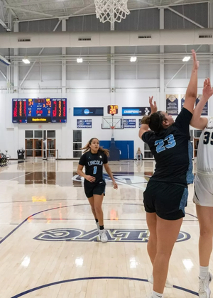 Paula Strzelecki #35. Womens basketball vs. Lincoln Thursday, January 29, 2026.