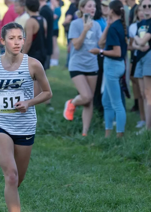Audrey Wagoner racing cross country