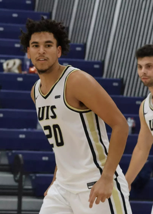 Evan Altman playing basketball