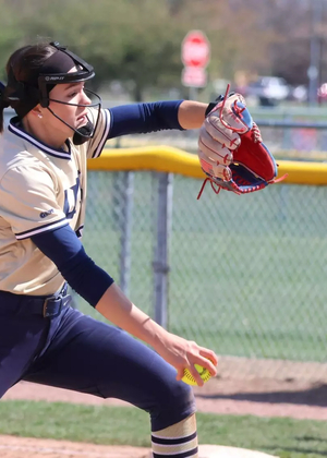 Rosie Bartletti pitching 