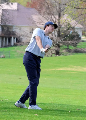 Charles Prins golfing