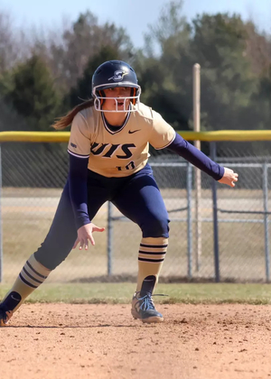 Alexis Carroll running the bases