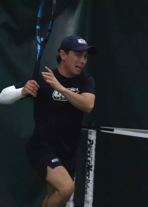 Pablo Herrera playing tennis