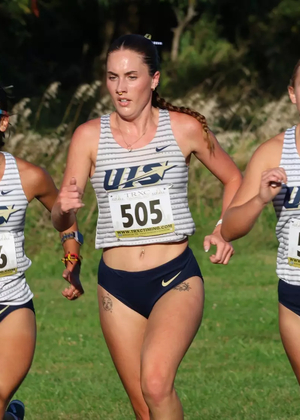 Jade Aubrey, Lillian Buzani and Marissa Roggensack racing