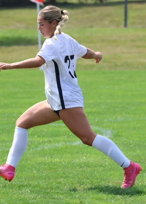 Abby Dellamorte with ball