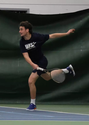 Antonio Ayerbe Streubel playing tennis