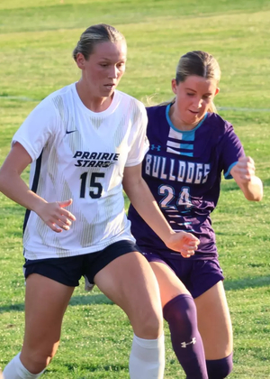 Katelynn Ward playing soccer