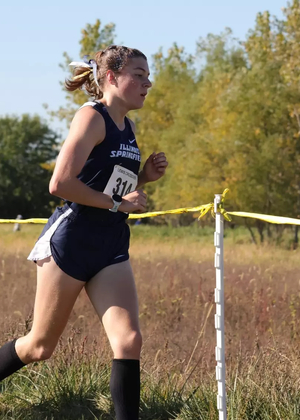 Allison Thompson running cross country