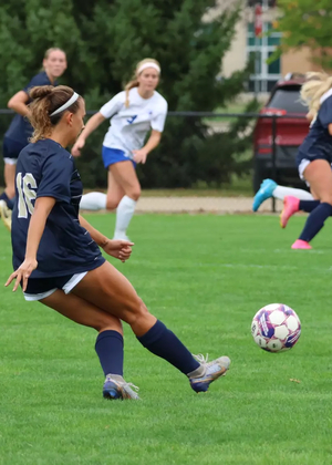 Brooke Biffar taking a freekick
