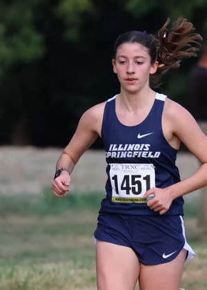 Audrey Wagoner running cross country