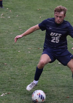 Andrew Synoradzki playing soccer