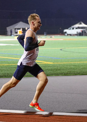 Brock Loftus running outdoor track