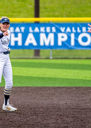 Chloe Scroggins plying second base in GLVC Tournament