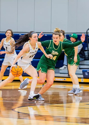 Molly Knight playing basketball