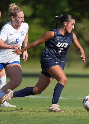 Sophia Davila playing soccer at UIS
