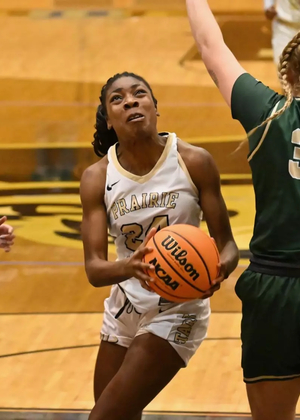 Niyah Udiowod  playing basketball