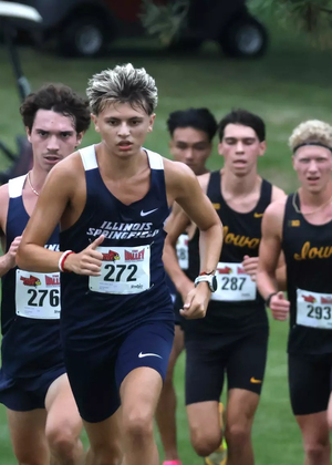 Dom Cantarini running cross country for UIS