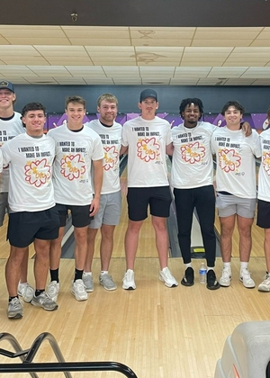Members of the UIS baseball team at bowling alley