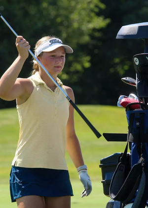 UIS golfer