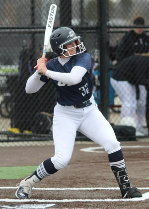 Koral Keehner batting