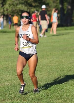 Lillian Buzani running cross country