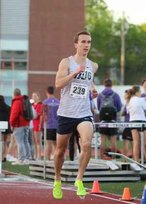 Ryan Jones running steeplechase