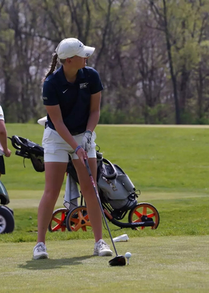 Elaine grant golfing
