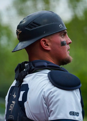 Ivan Dahlberg in catcher's gear