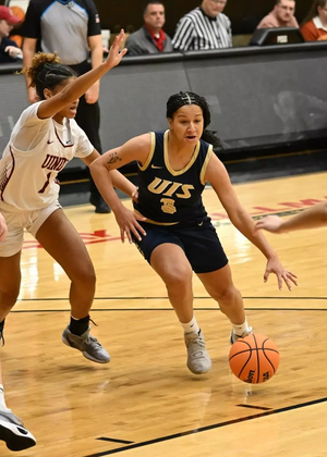 Kayla Rice on offense