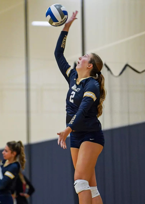 Madison Siefken playing volleyball