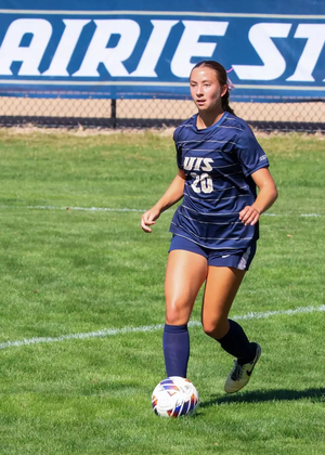 Makenna Yeager playing soccer