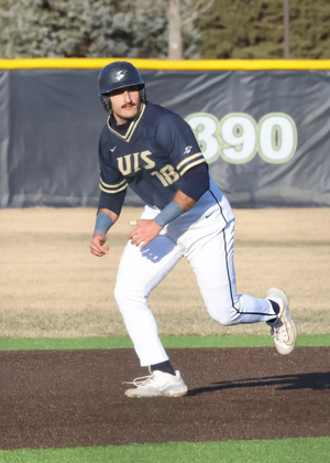 Mark Kattula running the bases