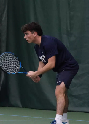 Pablo Herrera playing tennis 